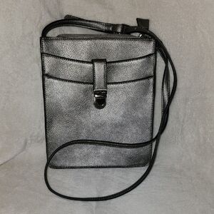 Simply Noelle In Metalic Silver Crossbody Bag.